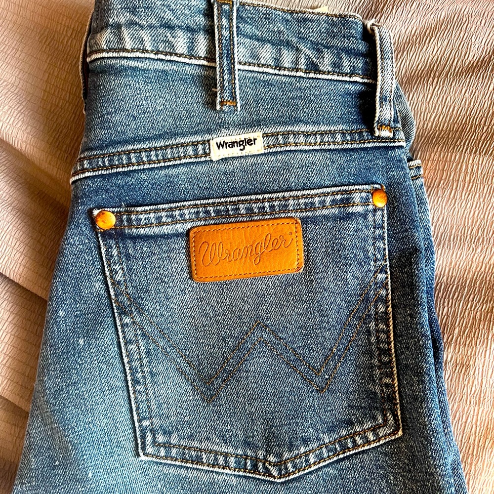 Woman’s wrangler jeans
